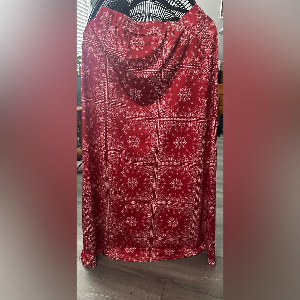 🌻🌻 3 for $15.00 Red Bandana Print Skirt